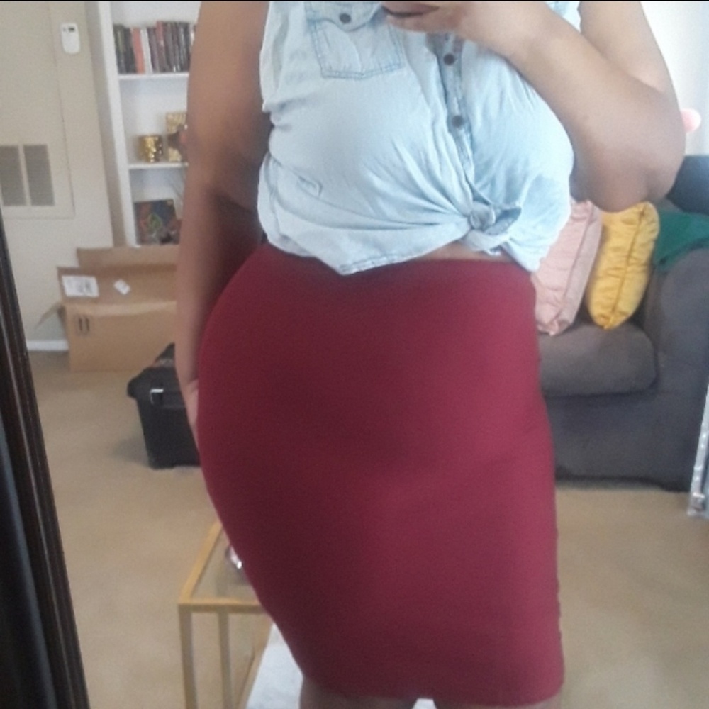 * Brand New!!! Wine color bodycon midi skirt